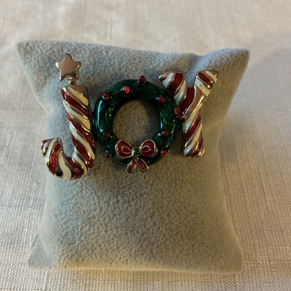Gold Tone Holiday Brooch Jewelry - Holiday Cheer 'Joy' Brooch with Red and Green Accents
